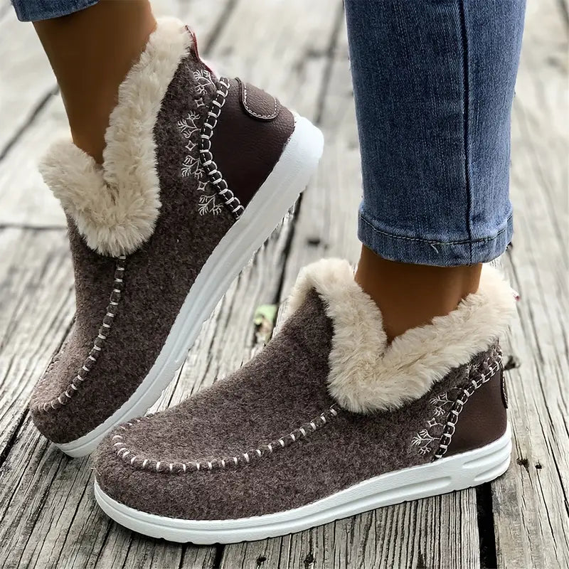 Otta Women's Plush-Lined Winter Shoes - product image 8