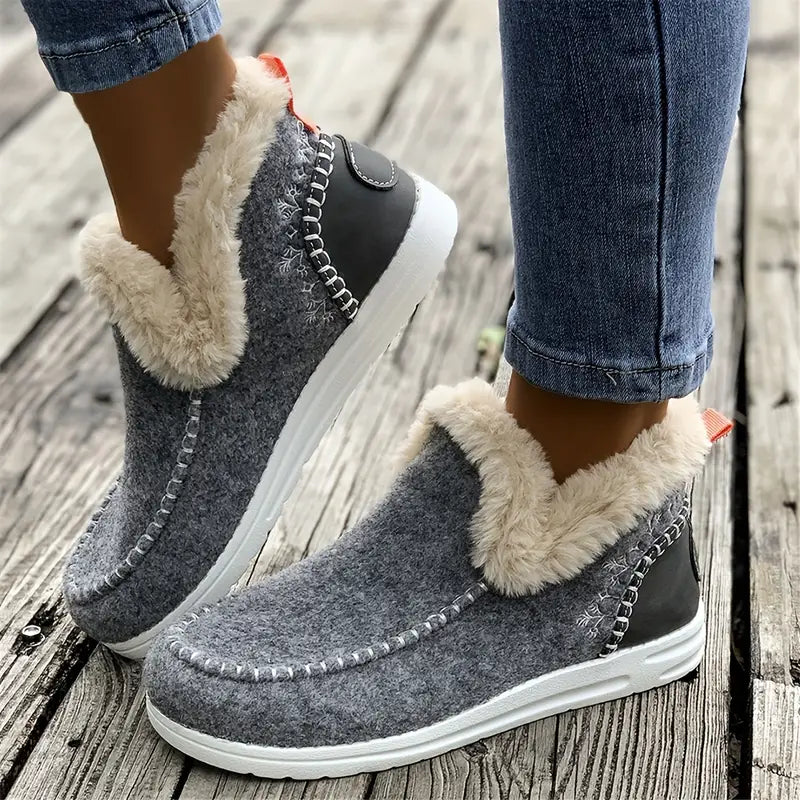 Otta Women's Plush-Lined Winter Shoes - product image 11